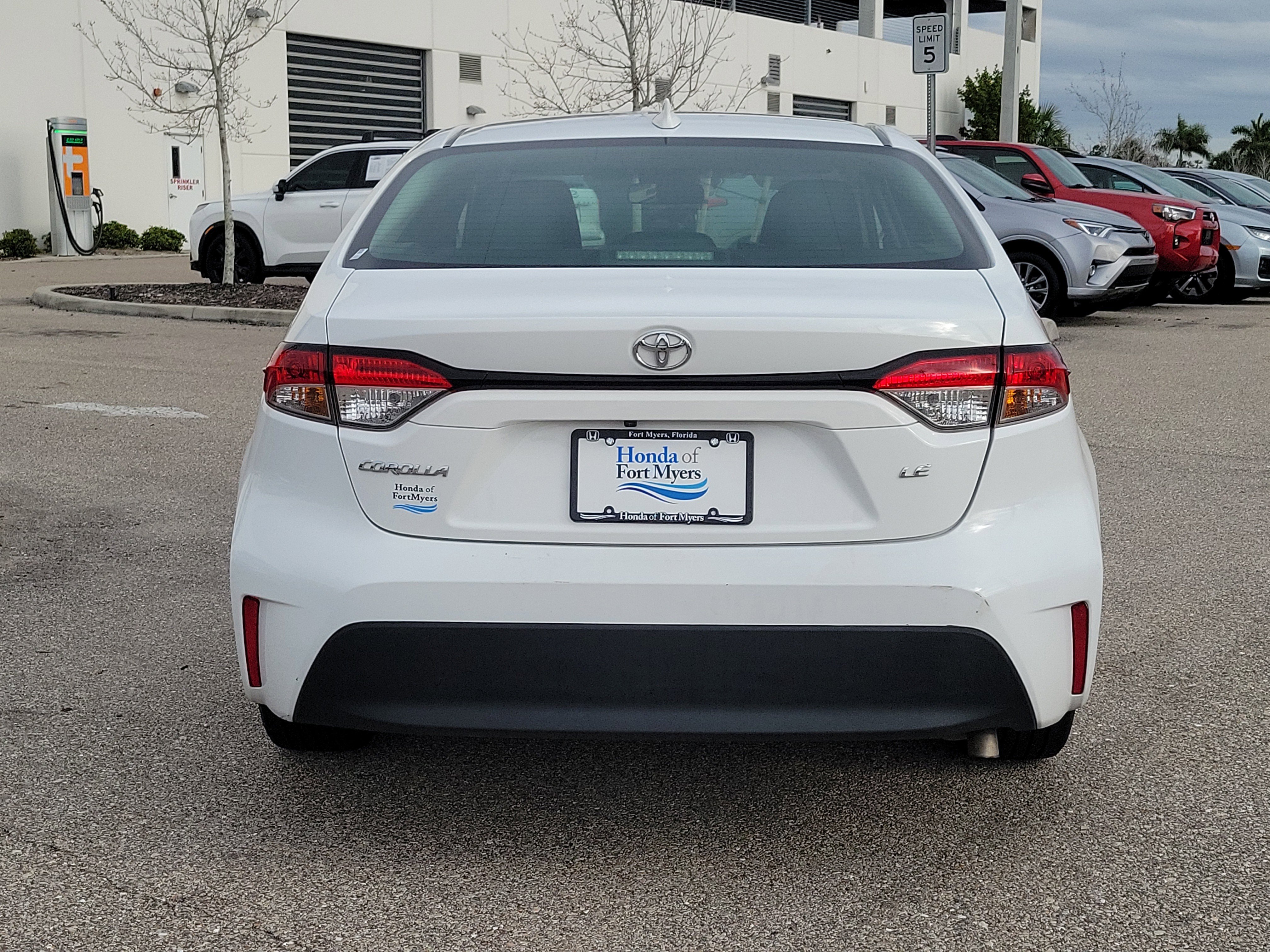 Used 2023 Toyota Corolla LE image 5