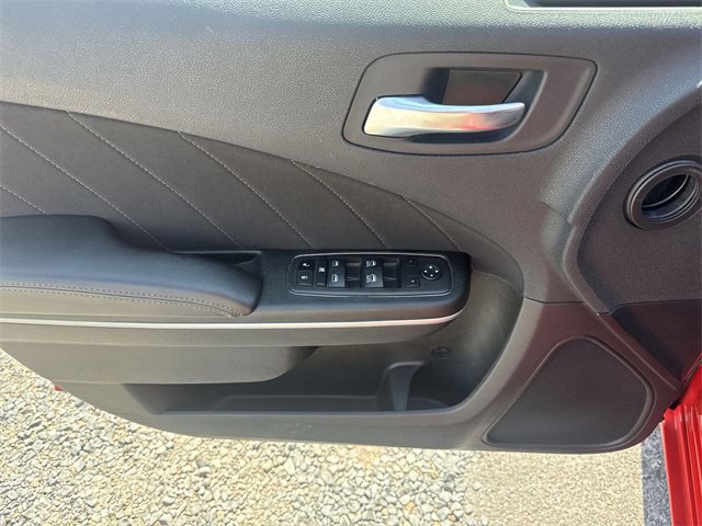 Used 2023 Dodge Charger SXT image 13