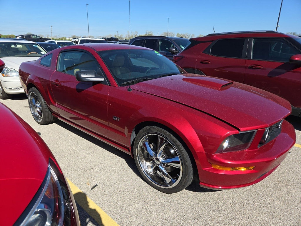 Used 2007 Ford Mustang GT RWD image 3