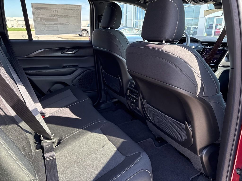 New 2026 Jeep Grand Cherokee Laredo X image 13