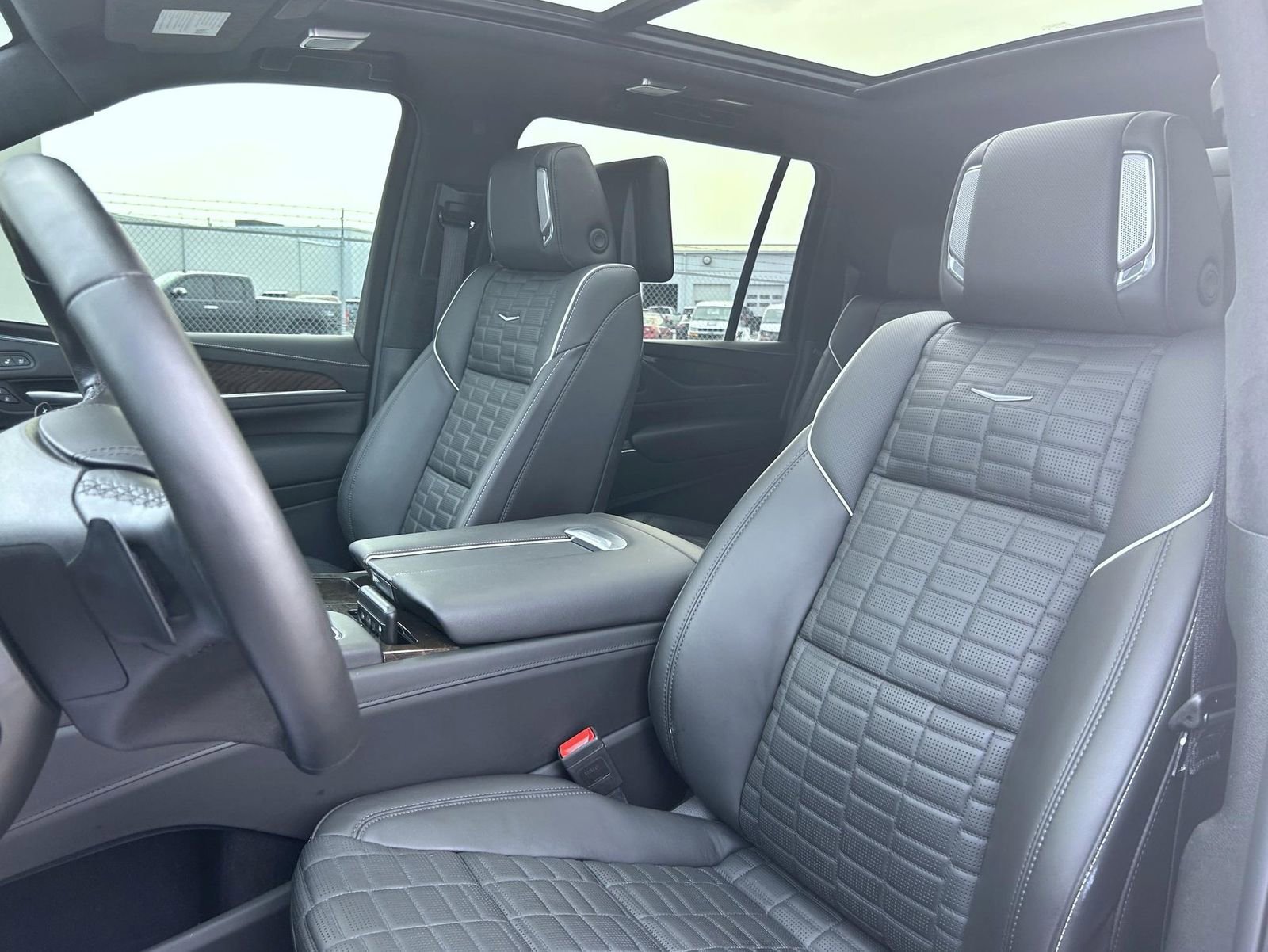 Certified 2024 Cadillac Escalade ESV Sport Platinum image 17