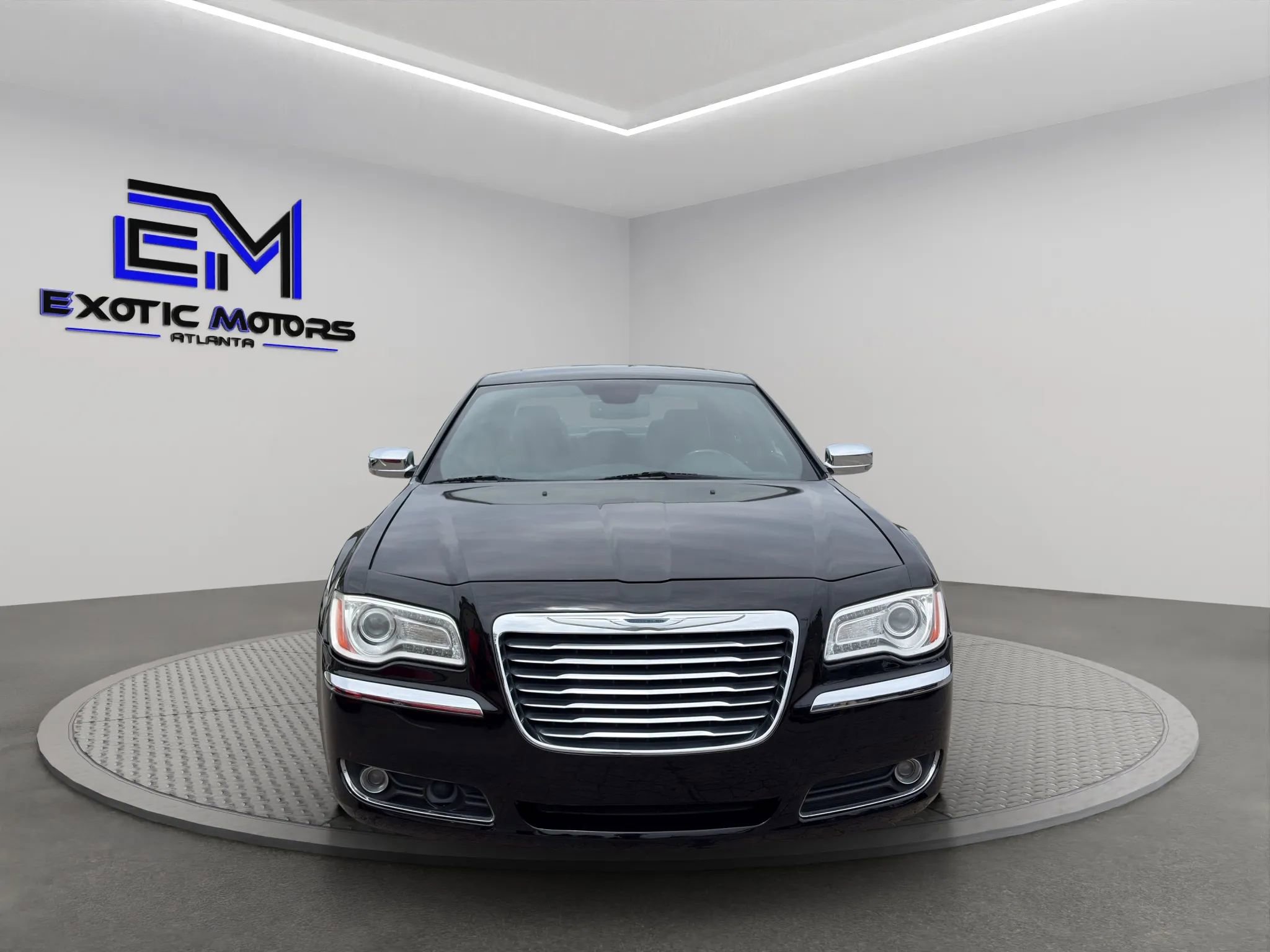 Used 2012 Chrysler 300 C w/ 19-Premium Speaker Group AWD/4WD image 8