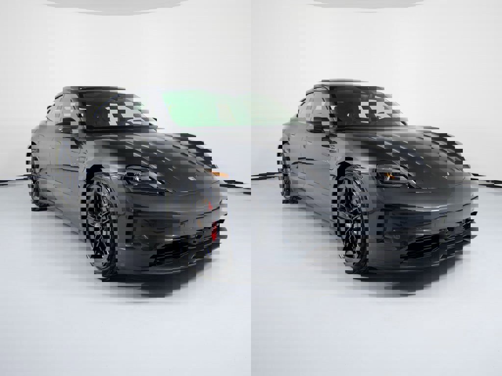 New 2026 Porsche Taycan 4S image 9