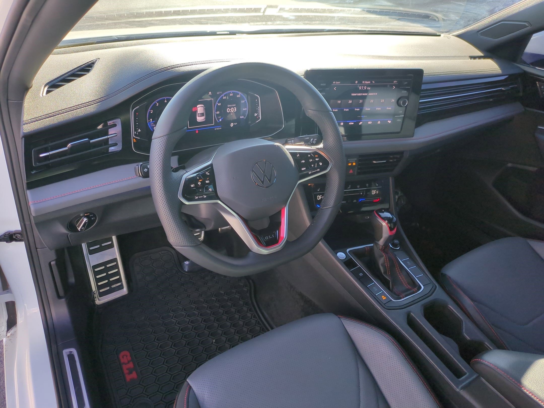 Used 2025 Volkswagen Jetta GLI Autobahn image 17