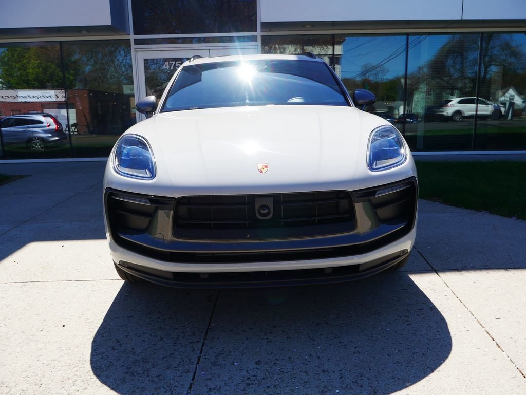 New 2026 Porsche Macan AWD/4WD image 36