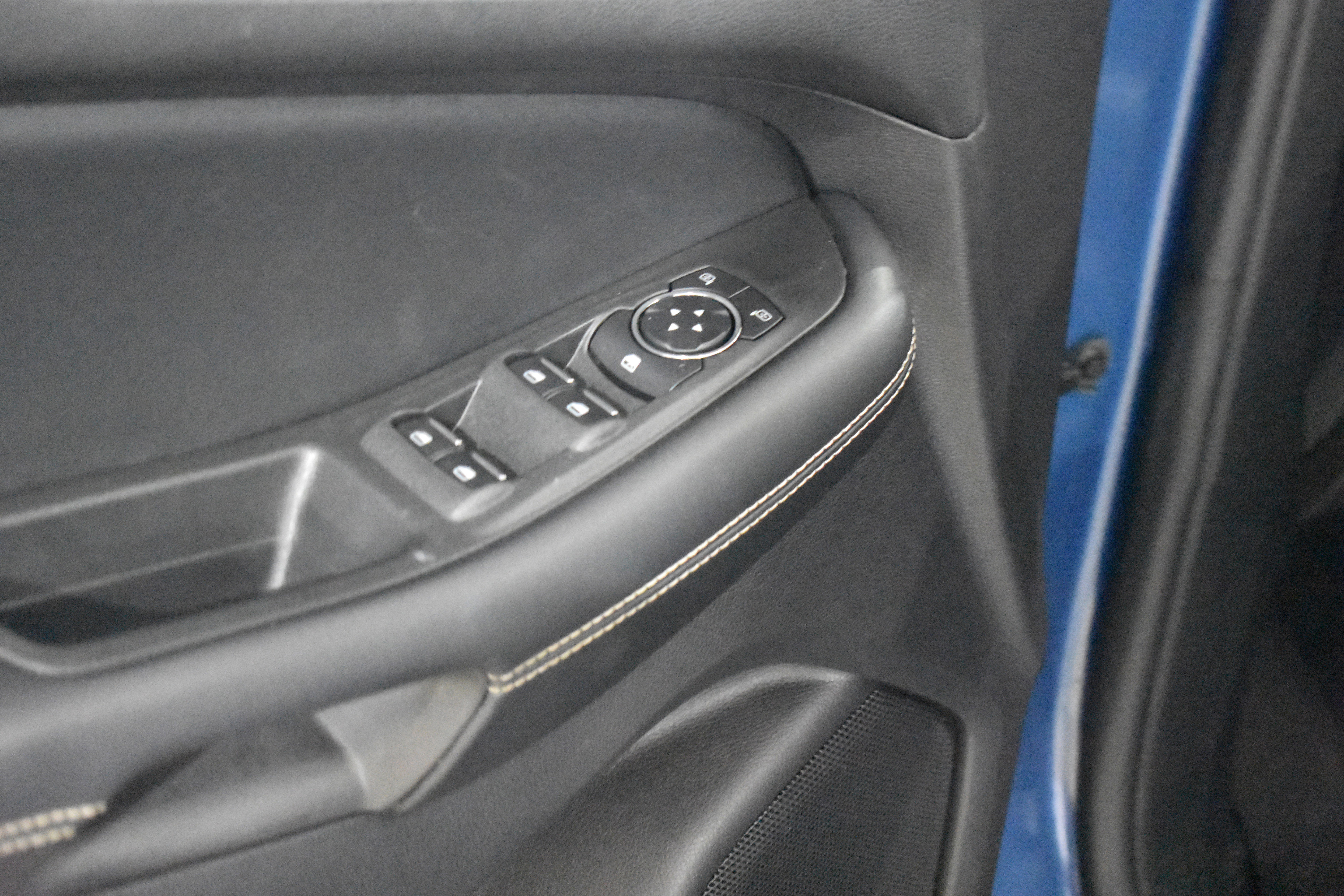 Used 2021 Ford Edge ST w/ Equipment Group 401A image 14