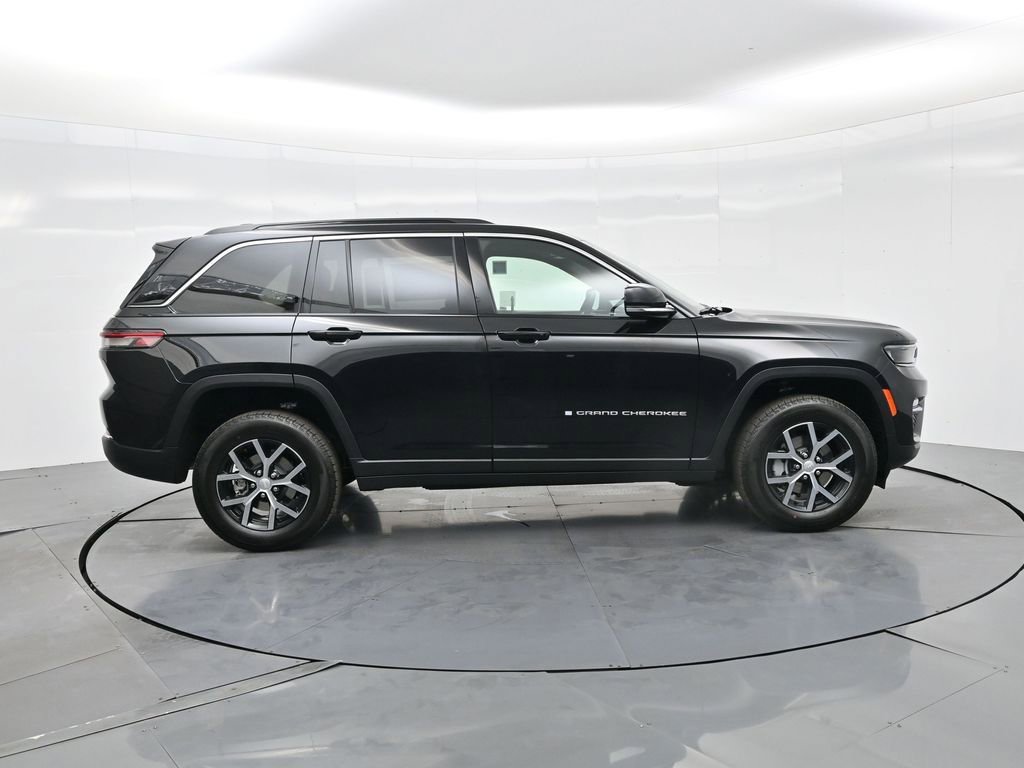 New 2025 Jeep Grand Cherokee Limited image 5