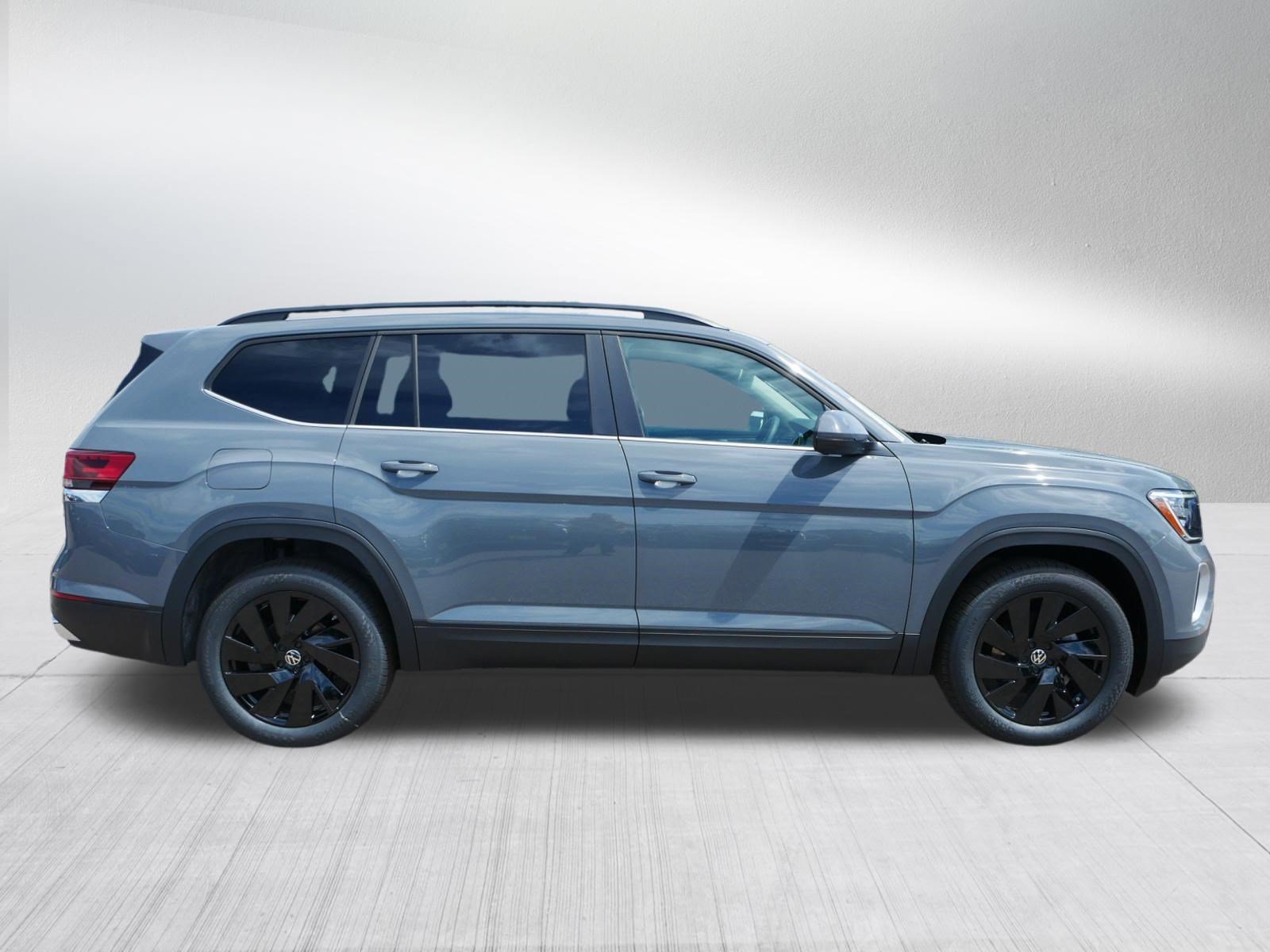 New 2026 Volkswagen Atlas SE AWD/4WD image 2