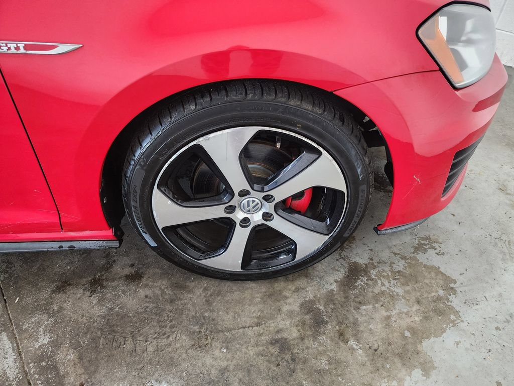 Used 2015 Volkswagen GTI S FWD image 35