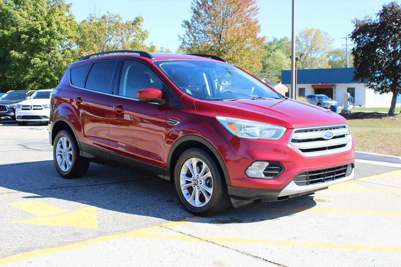Used 2017 Ford Escape SE image 17