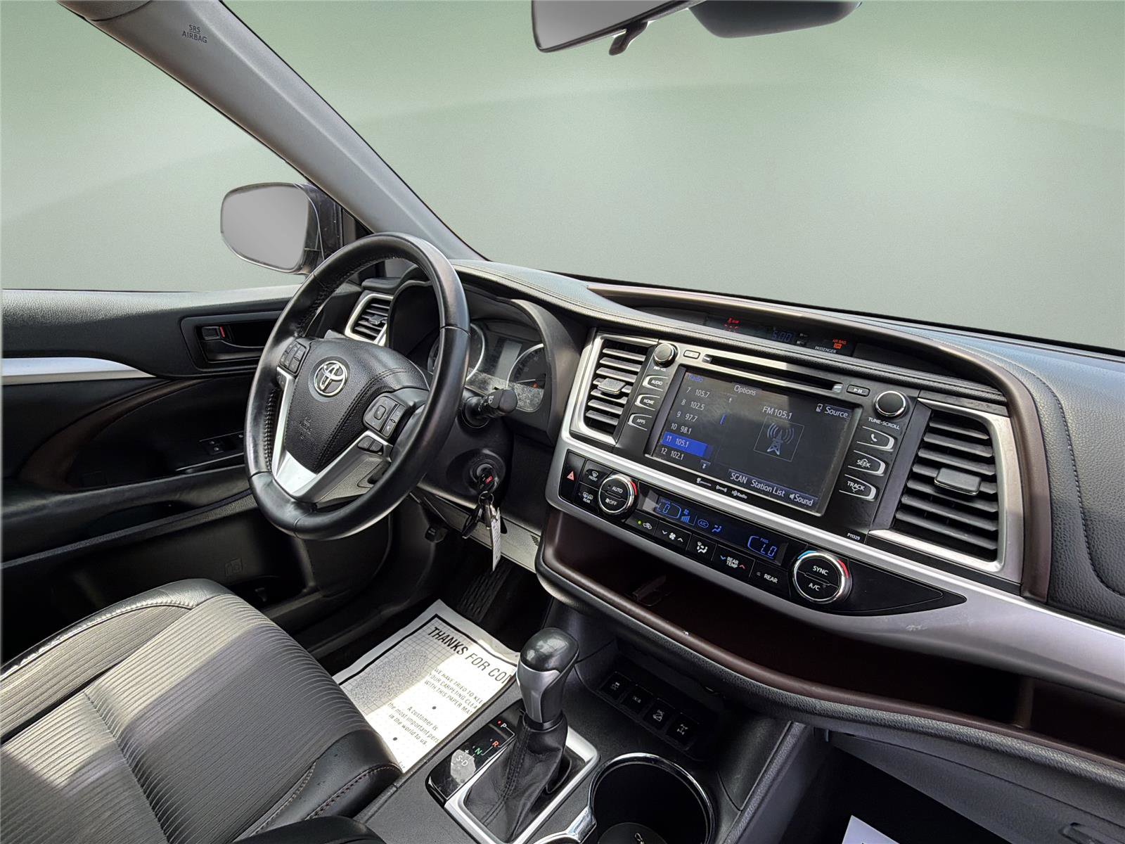 Used 2017 Toyota Highlander Plus w/ Carpet Mat Package AWD/4WD image 14