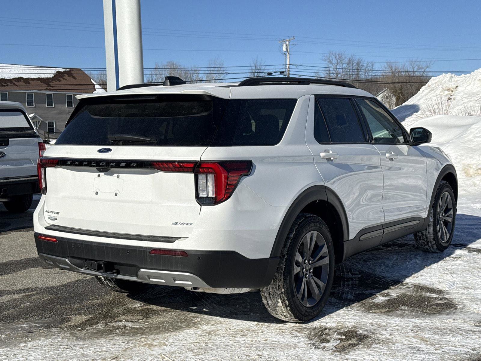 New 2026 Ford Explorer Active w/ Active Comfort Package image 9