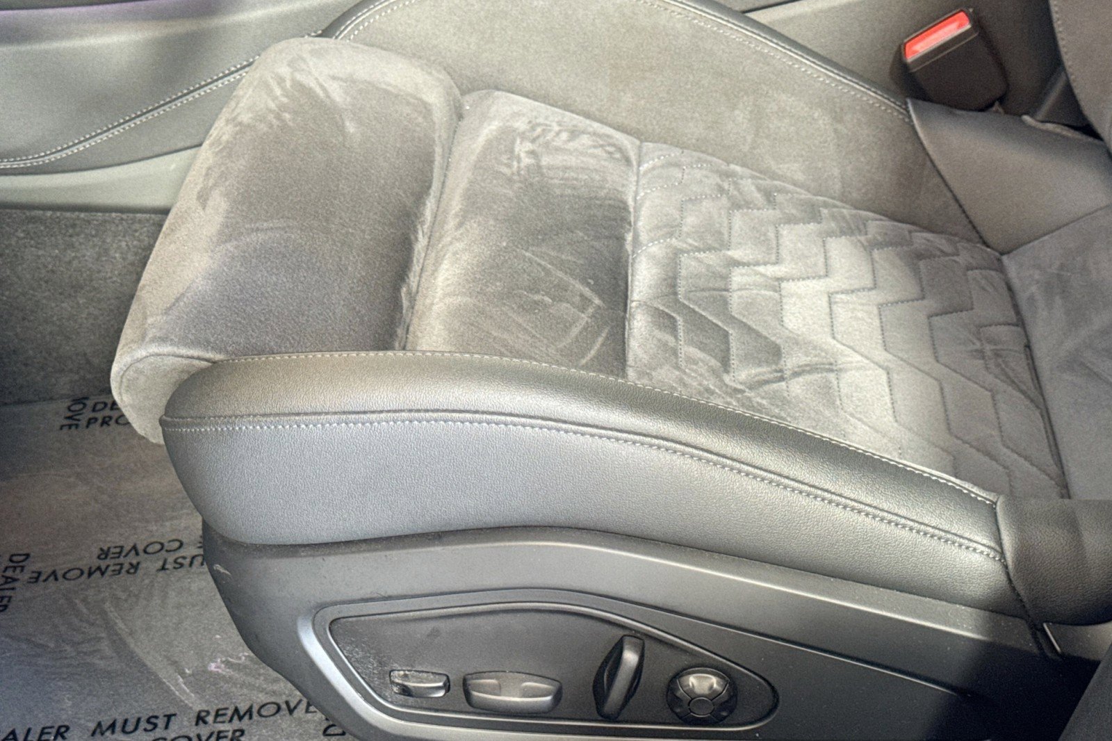 Used 2023 Audi e-tron GT Prestige w/ Prestige Package image 17