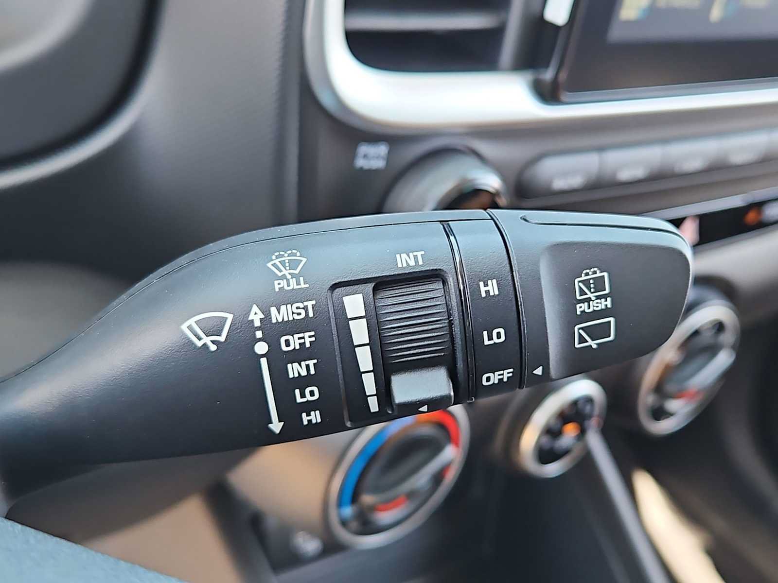 Certified 2026 Hyundai Venue SE FWD image 24