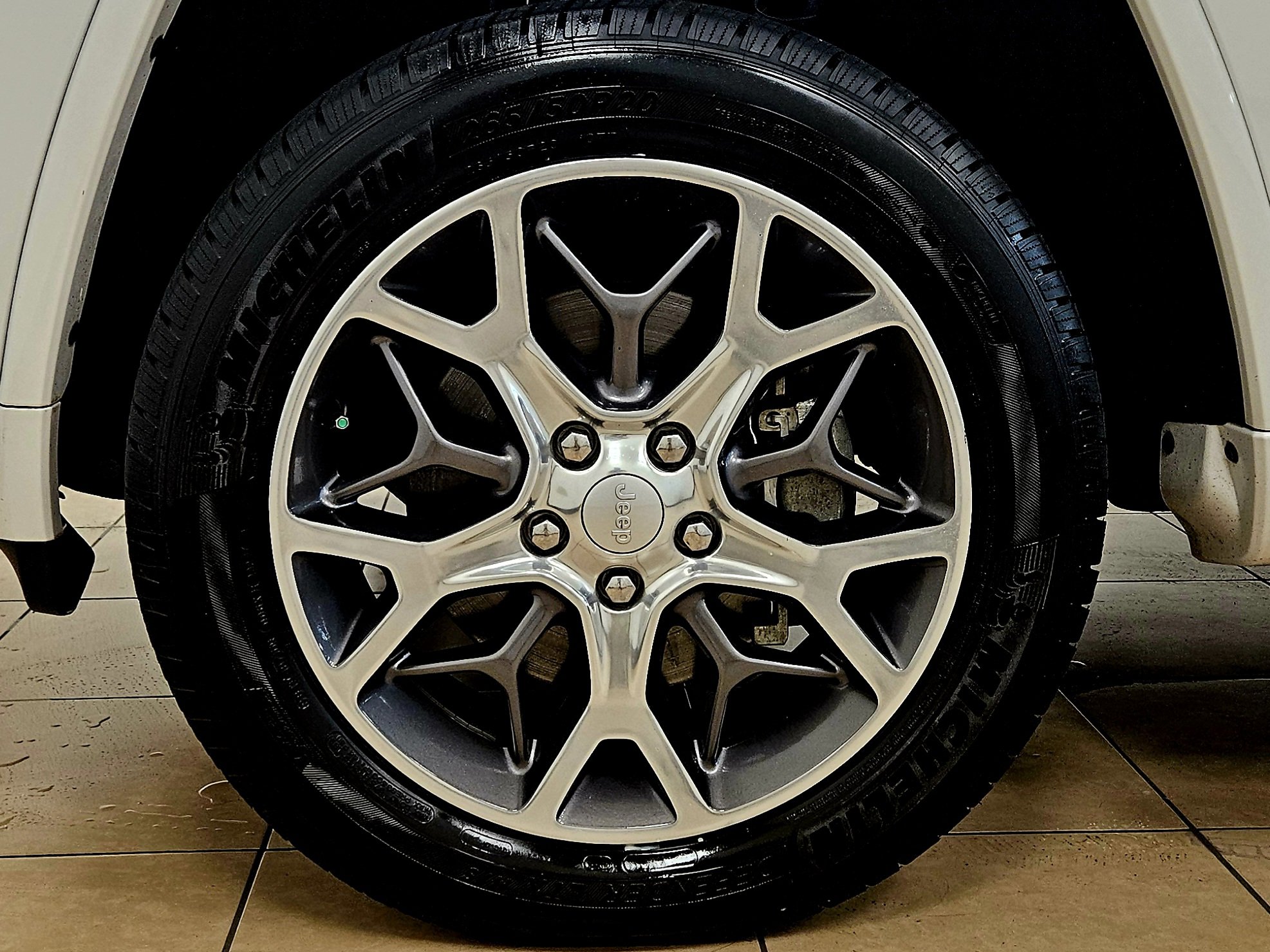 Used 2021 Jeep Grand Cherokee Overland image 34