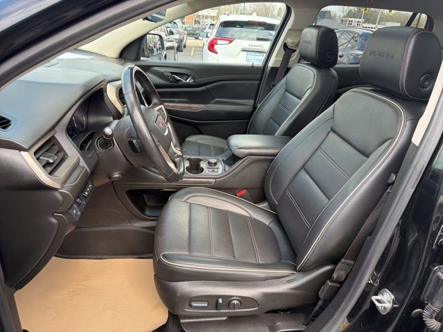 Used 2022 GMC Acadia Denali w/ Black Diamond Edition image 12
