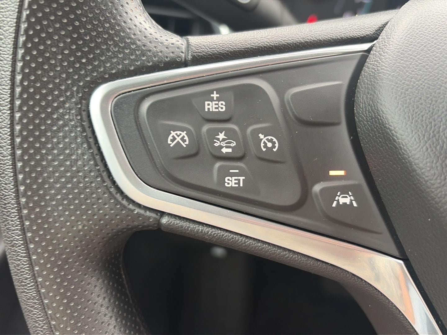 Used 2023 Chevrolet Equinox LS AWD/4WD image 12