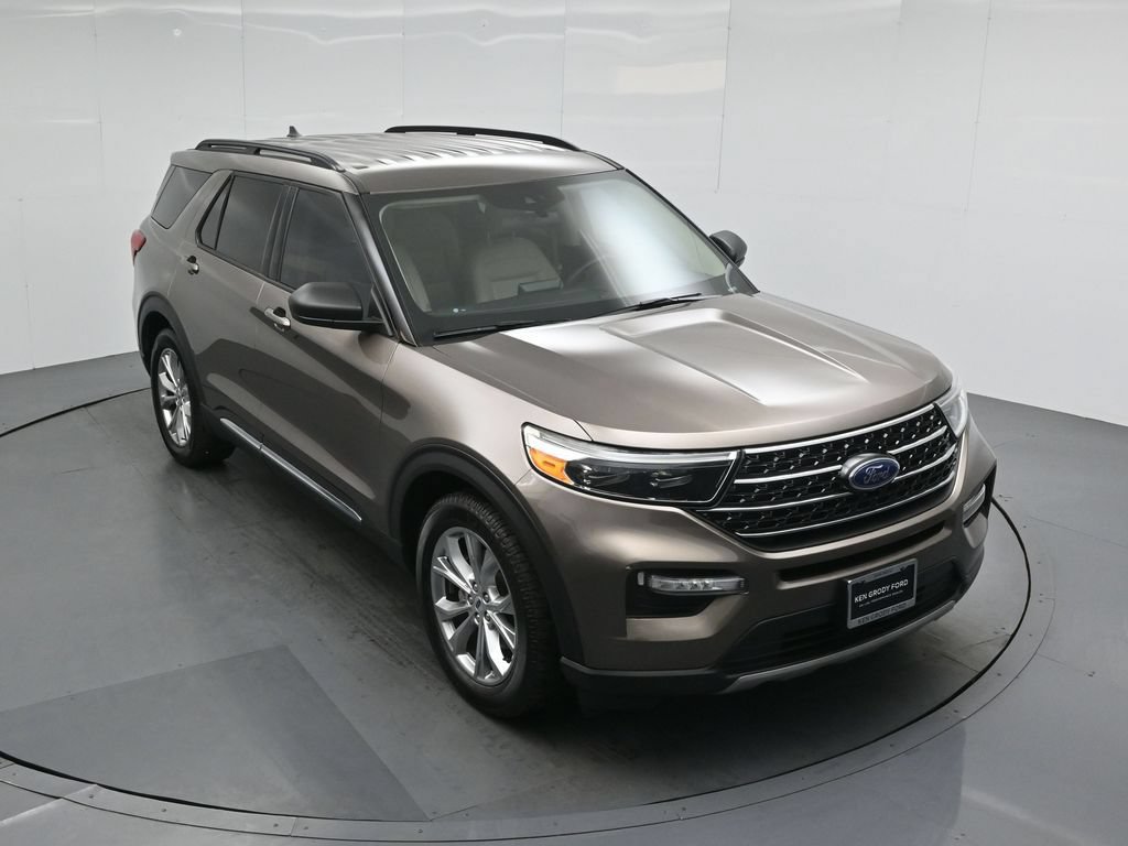 Used 2021 Ford Explorer XLT w/ Equipment Group 202A RWD image 37