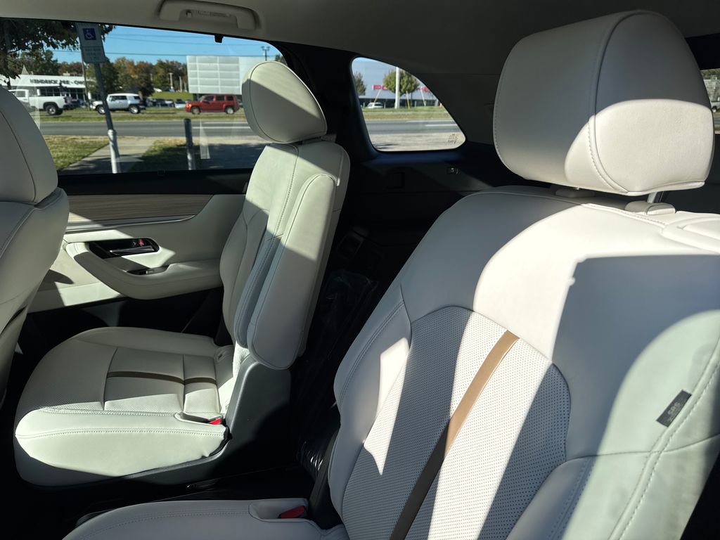 New 2026 MAZDA CX-90 3.3 Turbo w/ Premium Plus Pkg image 16