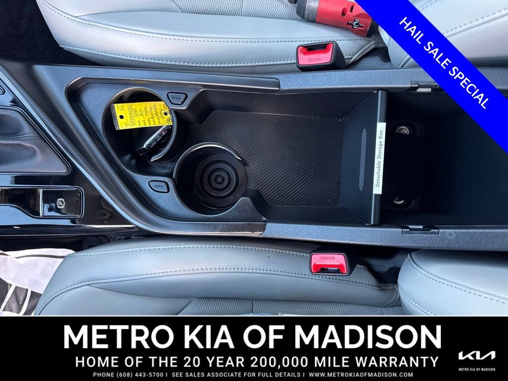 Used 2025 Kia Niro EX Touring FWD image 30