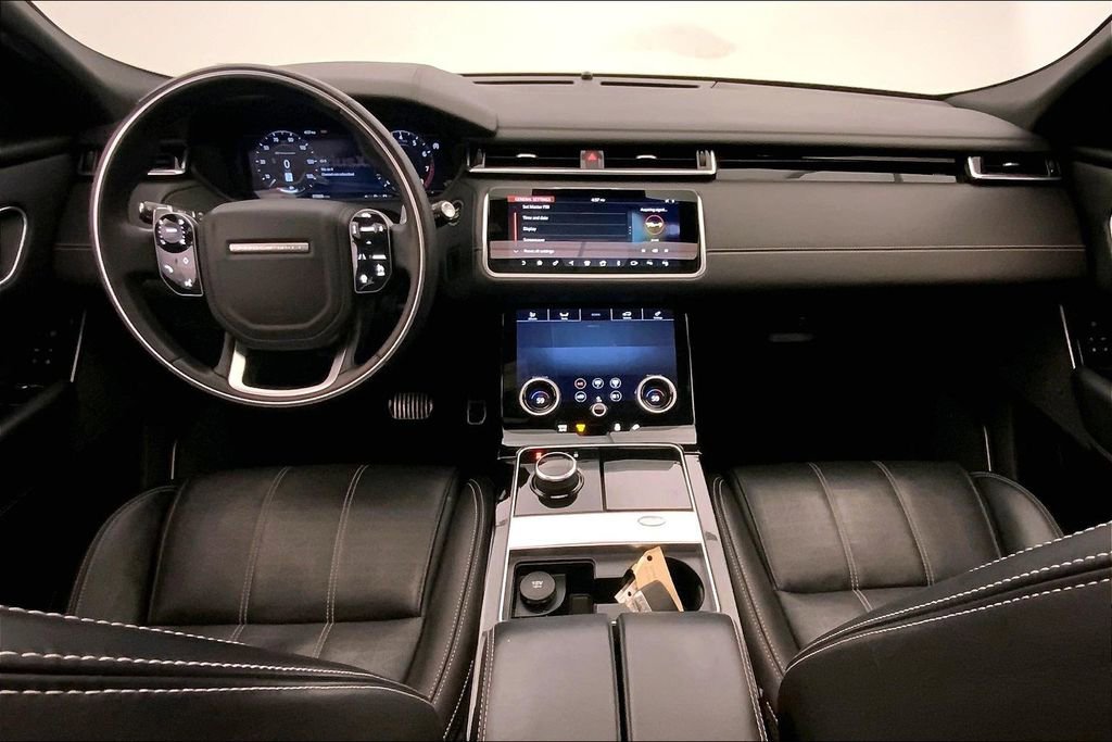 Used 2018 Land Rover Range Rover Velar R-Dynamic HSE image 16