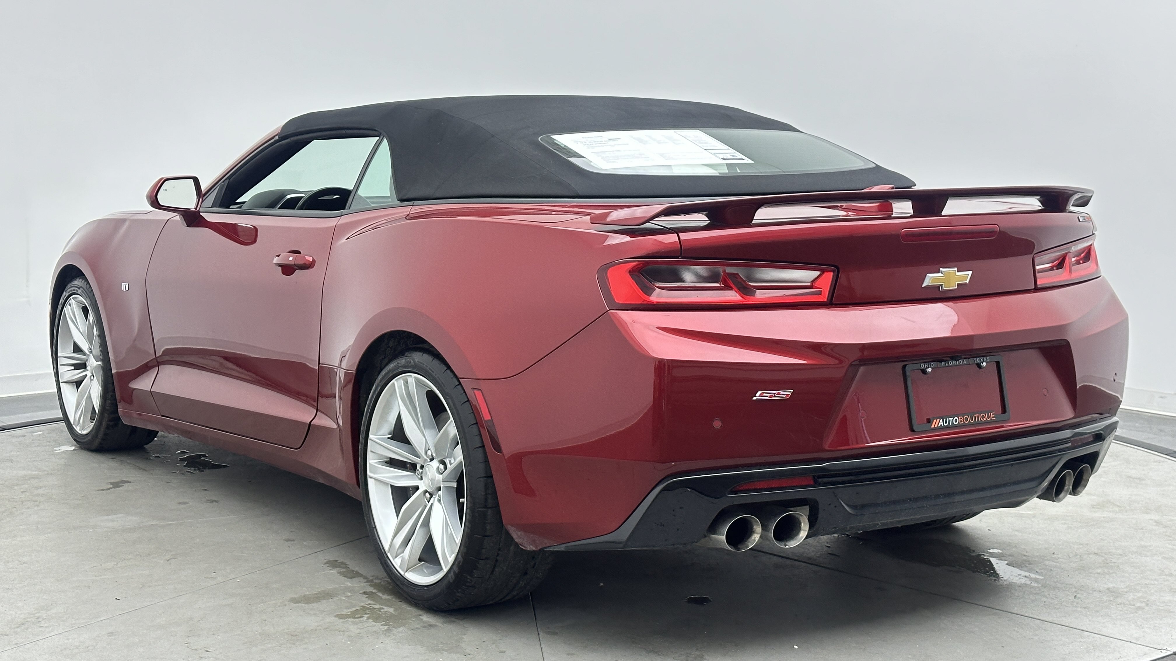 Used 2016 Chevrolet Camaro SS RWD image 5