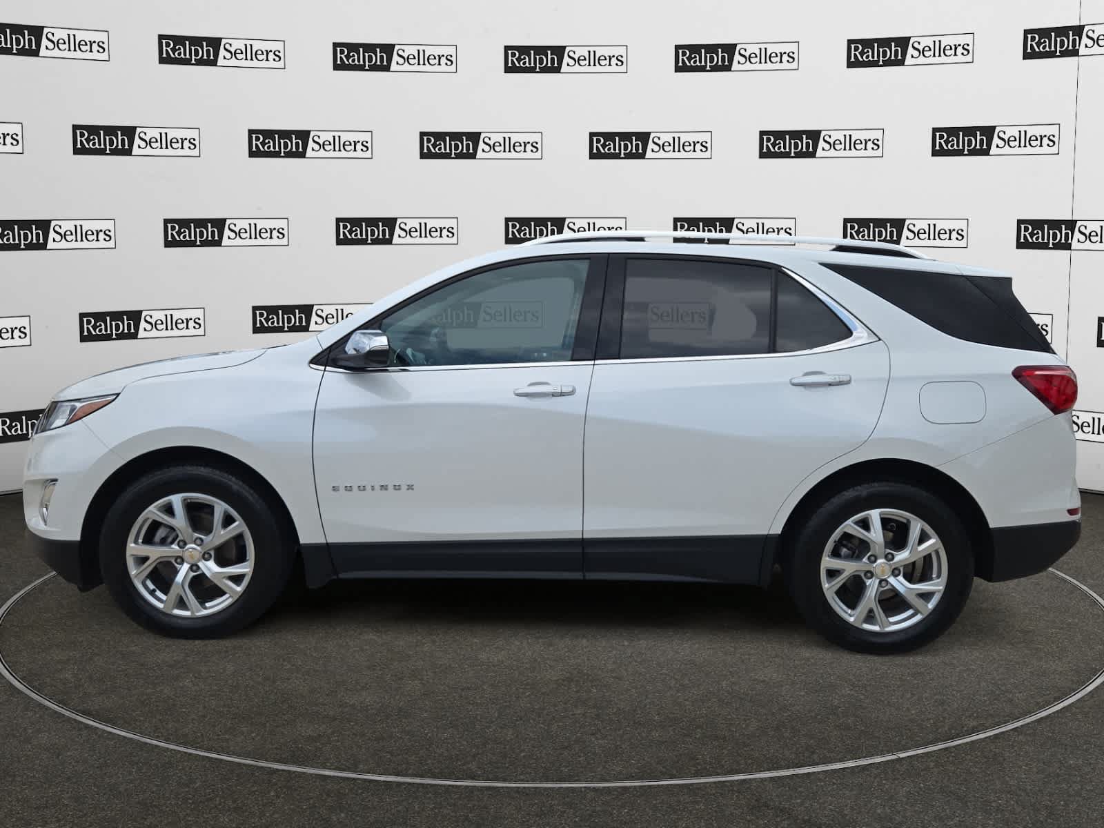 Used 2019 Chevrolet Equinox Premier FWD image 3