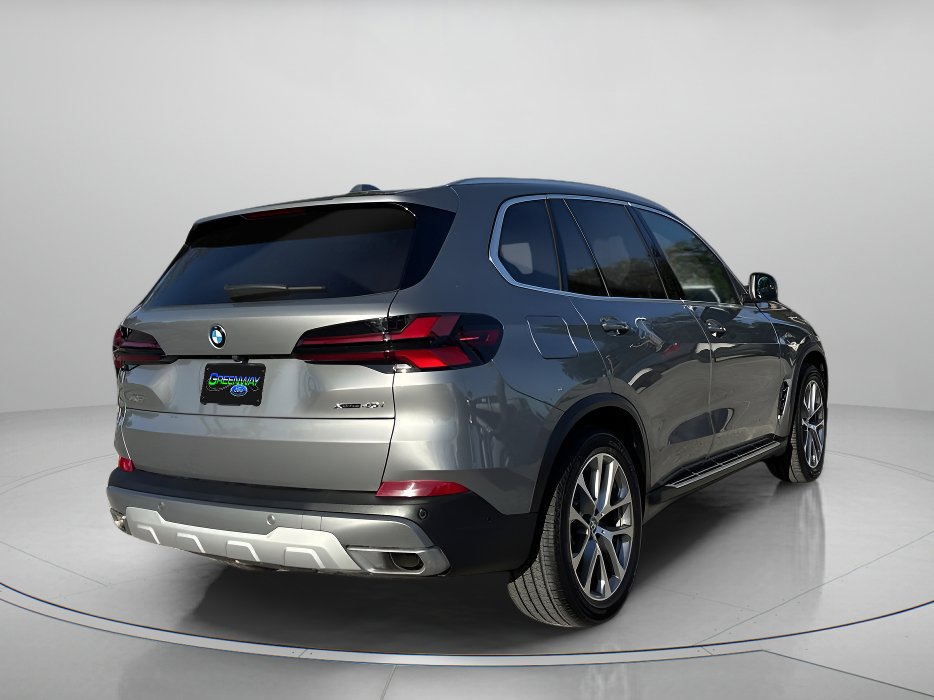 Used 2026 BMW X5 xDrive40i image 3
