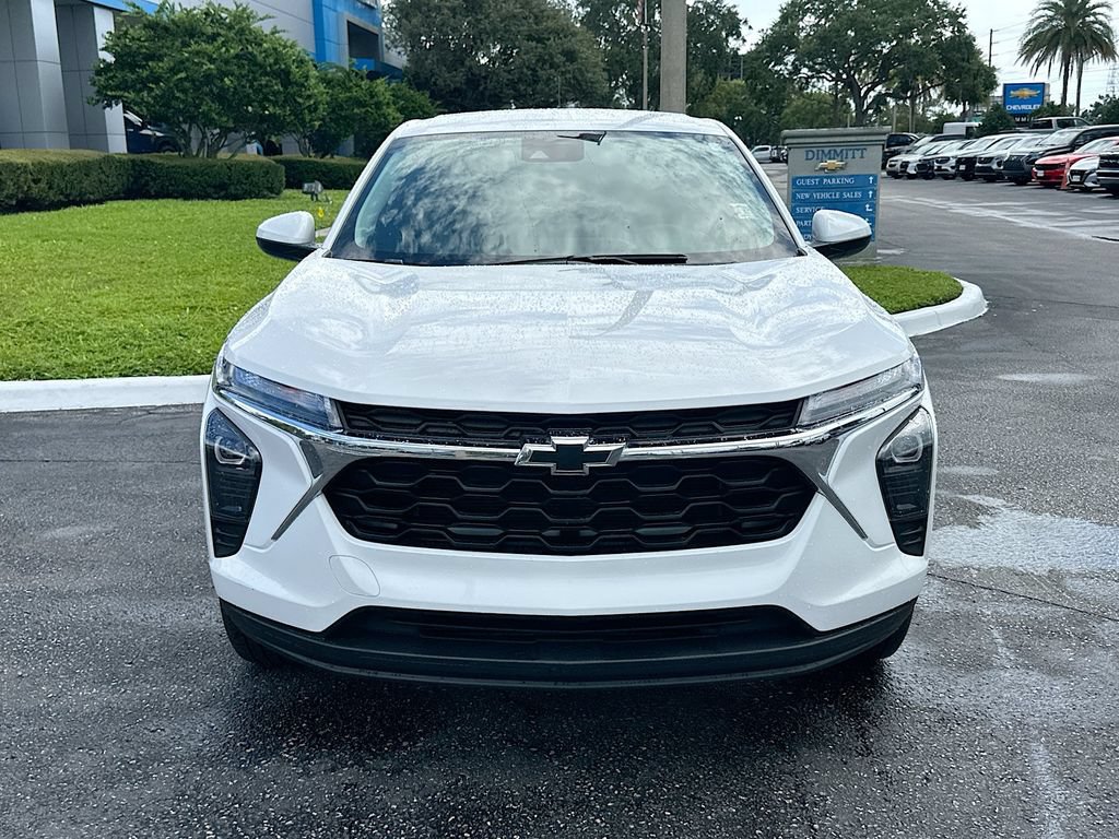 Certified 2024 Chevrolet Trax LS w/ LS Convenience Package FWD image 2