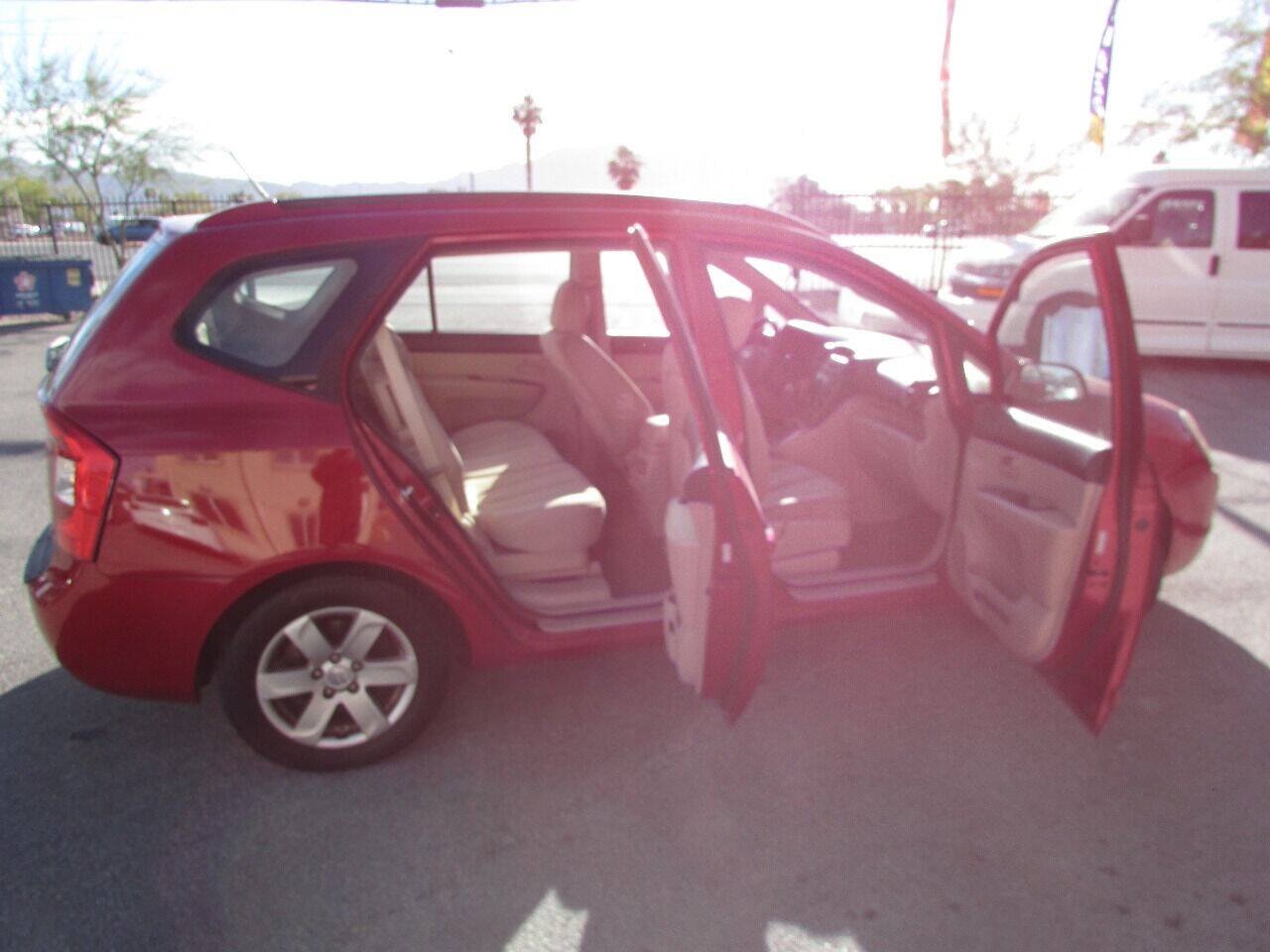Used 2007 Kia Rondo LX w/ Convenience Pkg FWD image 26