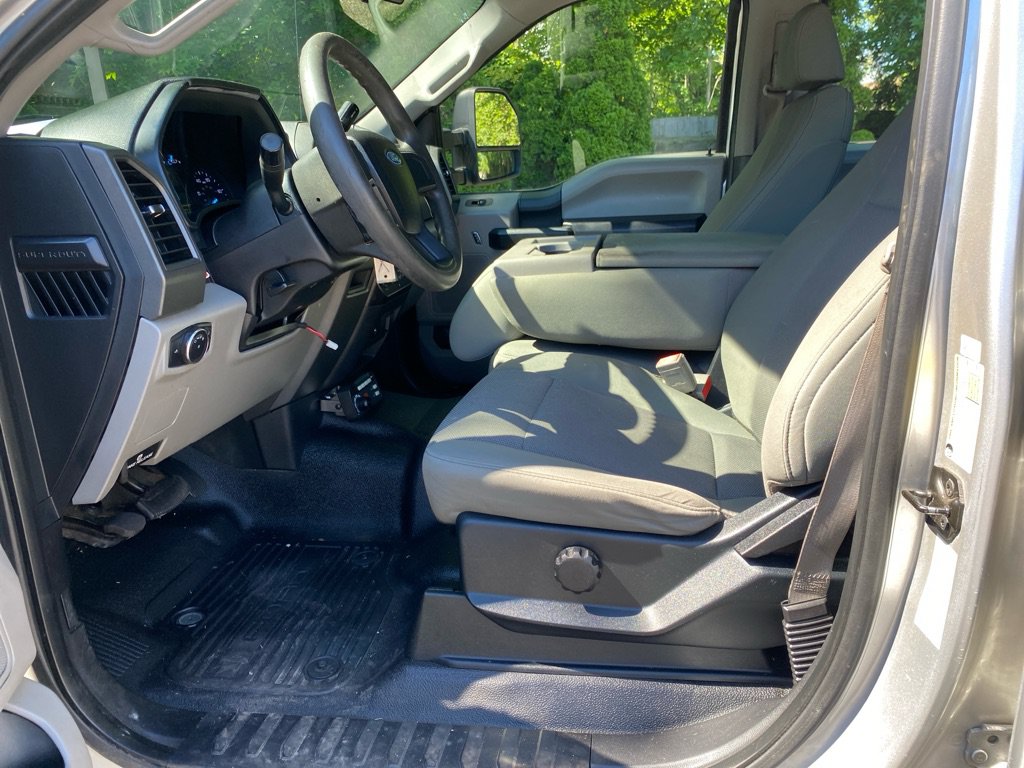 Used 2018 Ford F250 XL w/ Power Equipment Group AWD/4WD image 9