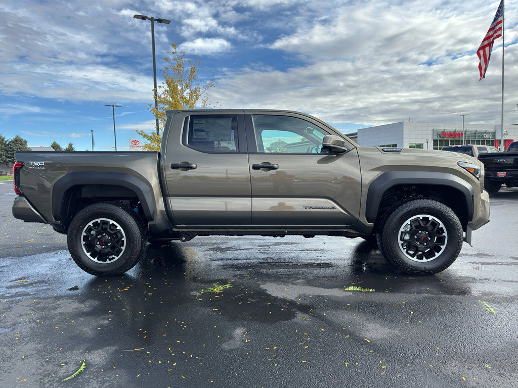 New 2025 Toyota Tacoma TRD Off-Road image 2