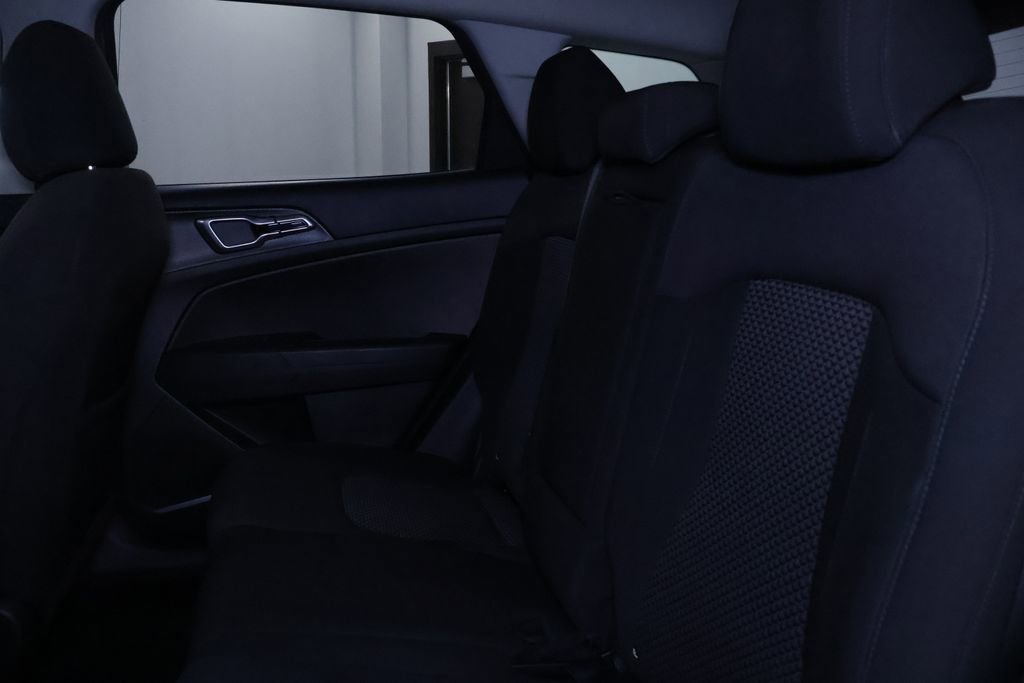 Used 2024 Kia Sportage LX image 15