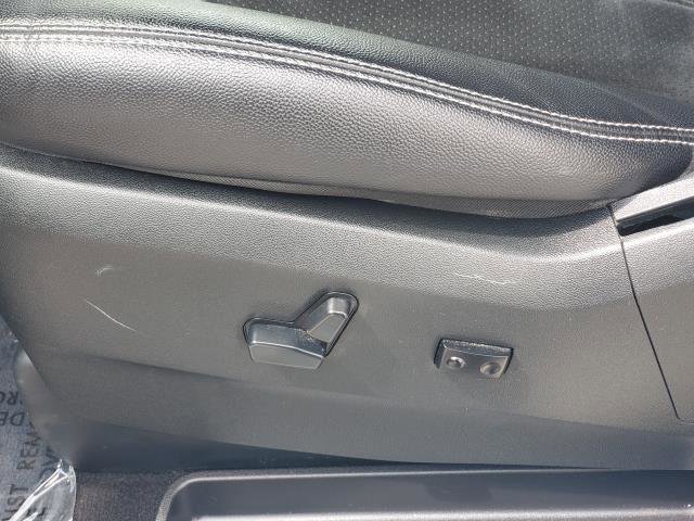 Used 2018 Dodge Grand Caravan SXT FWD image 6