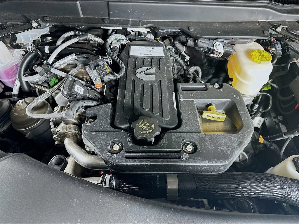 New 2026 RAM 3500 Limited AWD/4WD image 18