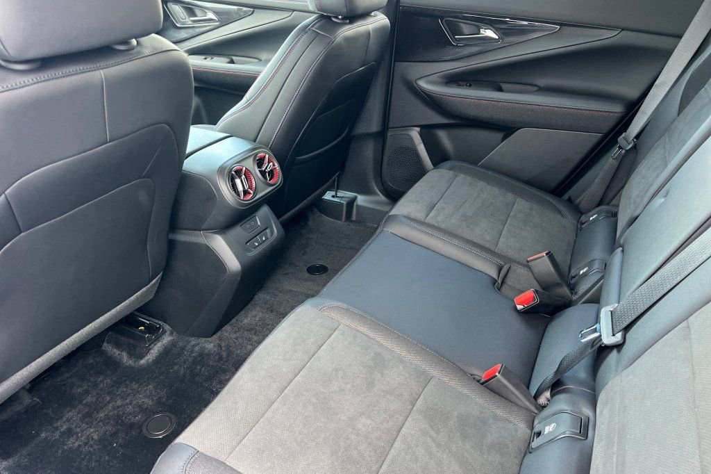 New 2025 Chevrolet Blazer EV RS image 9