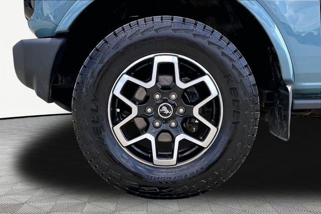 Used 2023 Ford Bronco Outer Banks image 21