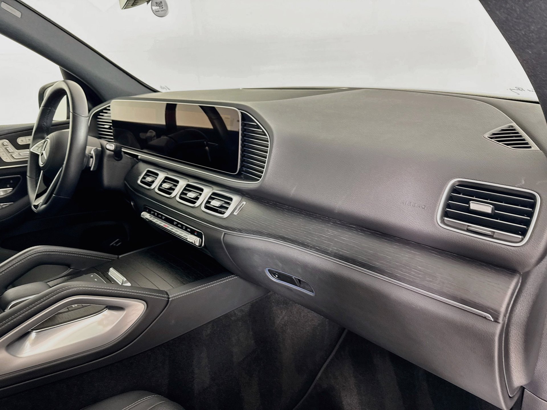 Certified 2026 Mercedes-Benz GLE 350 4MATIC image 32