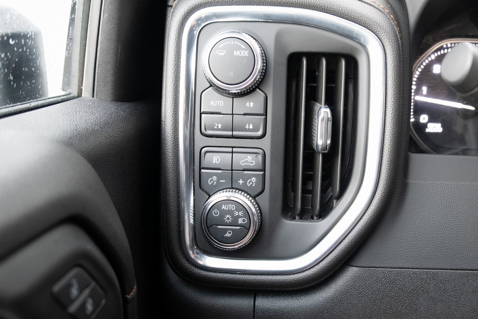 Used 2023 GMC Sierra 2500 AT4 w/ Gooseneck/5TH Wheel Package image 10