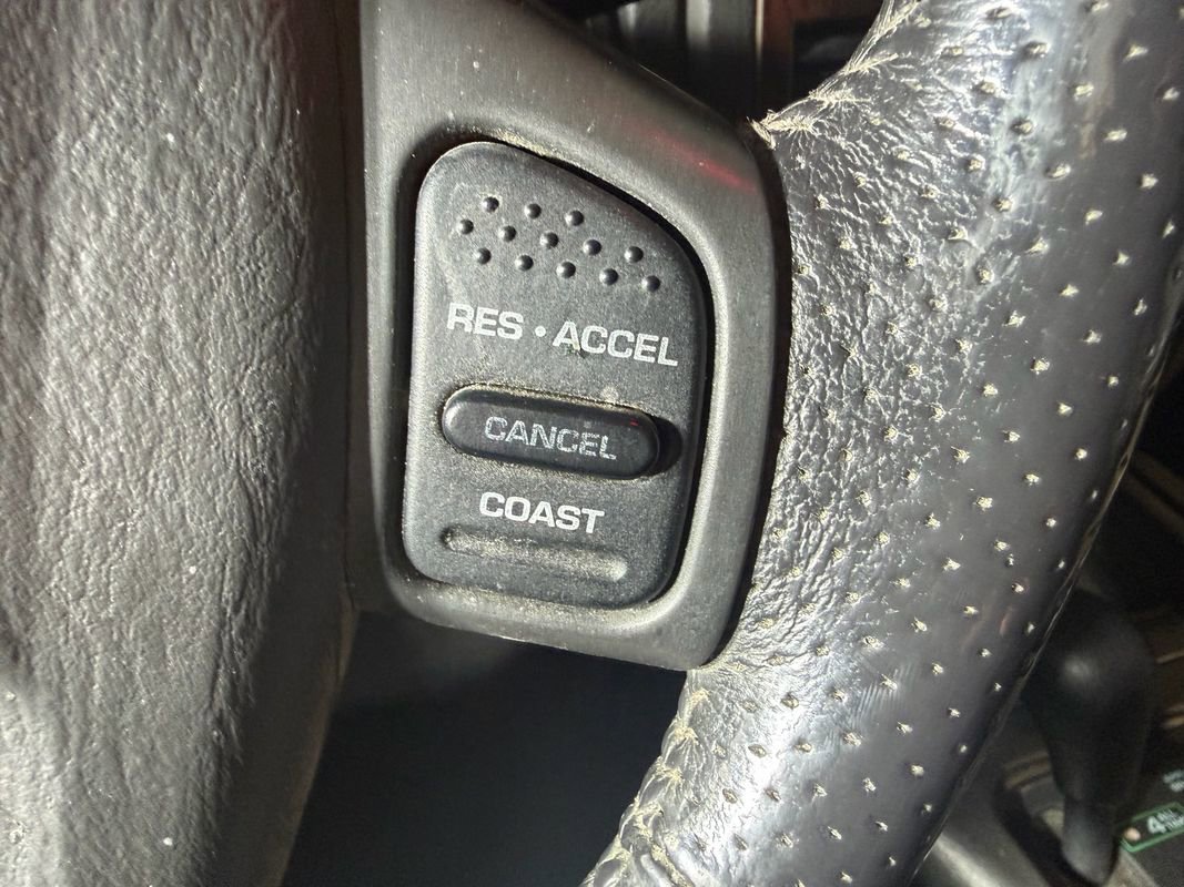 Used 2002 Jeep Grand Cherokee Overland AWD/4WD image 13