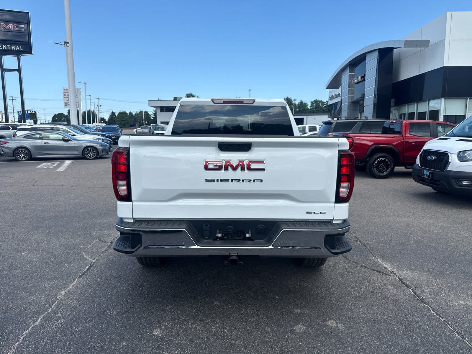 New 2026 GMC Sierra 1500 SLE AWD/4WD image 4