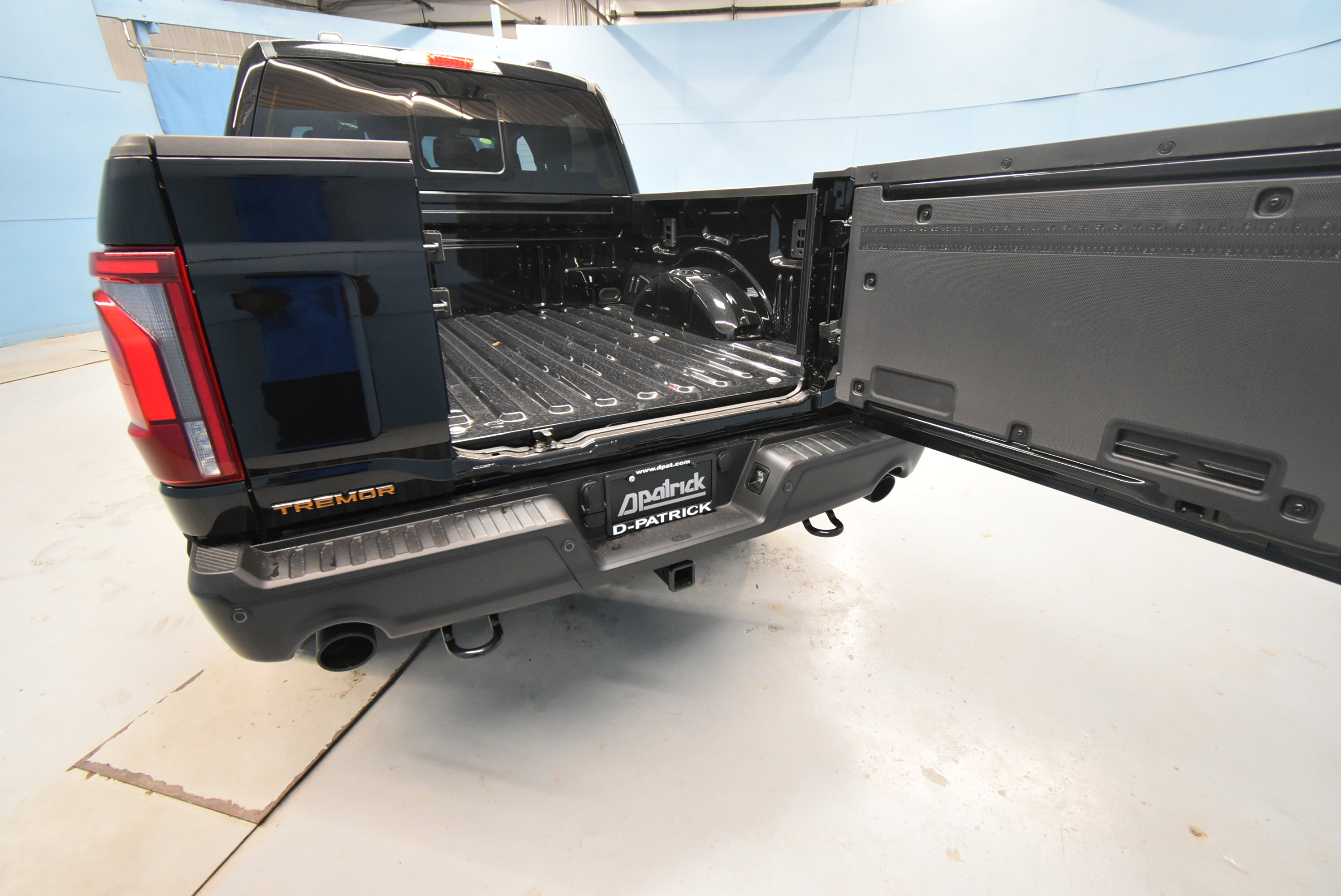 New 2025 Ford F150 Tremor w/ Equipment Group 402A High image 31