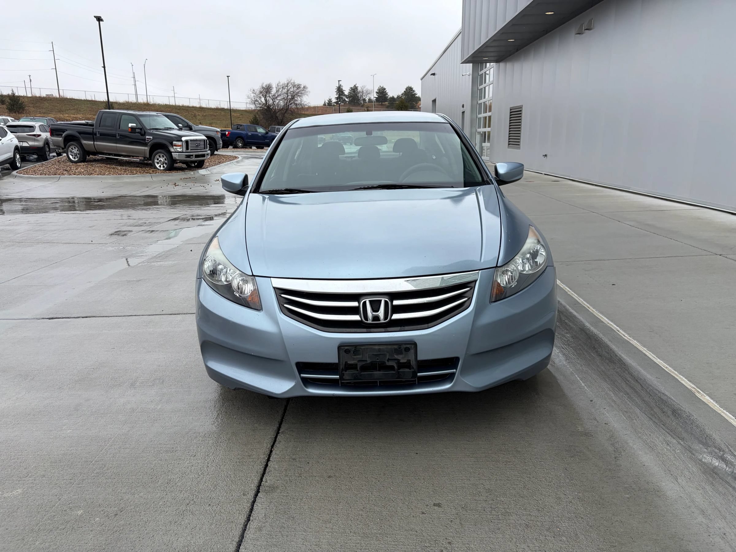 Used 2011 Honda Accord LX-P image 2