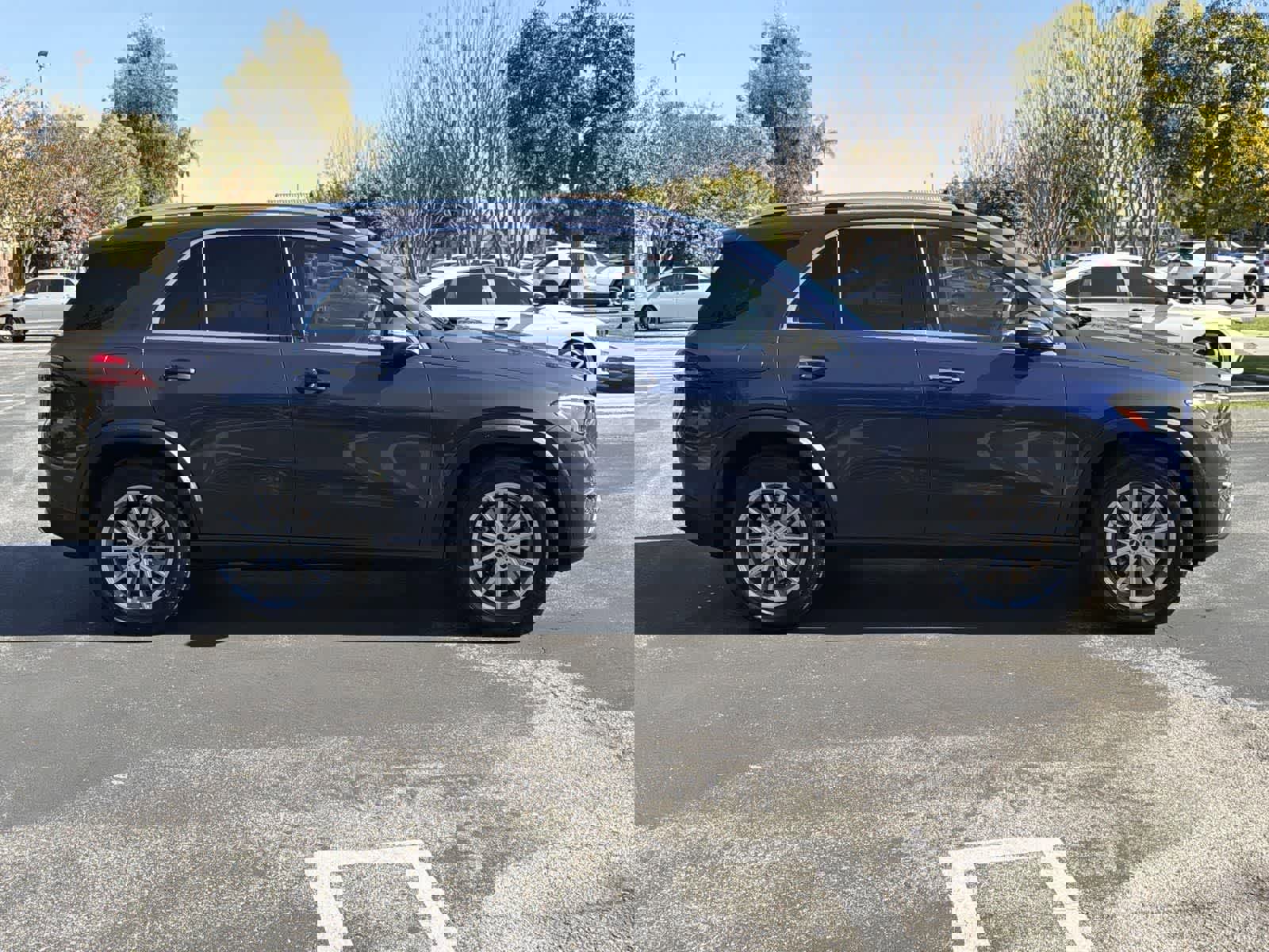 Used 2024 Mercedes-Benz GLE 450e 4MATIC image 7