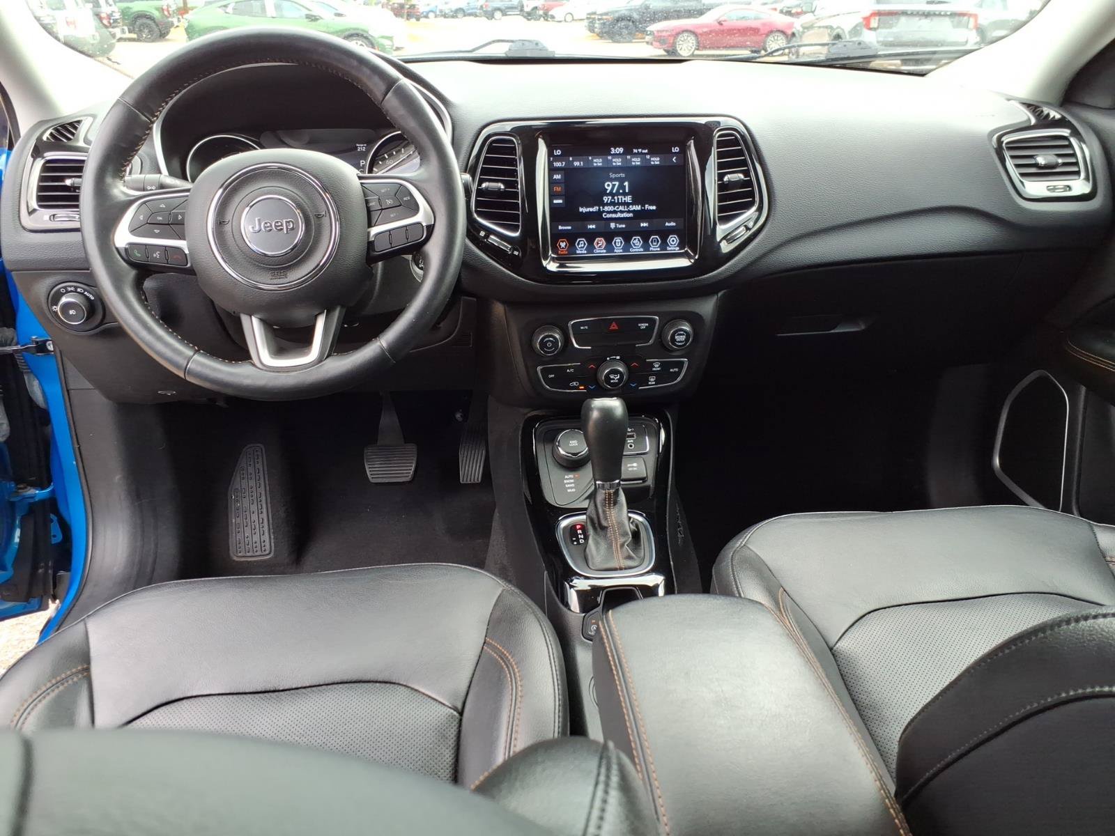 Used 2019 Jeep Compass Limited AWD/4WD image 14