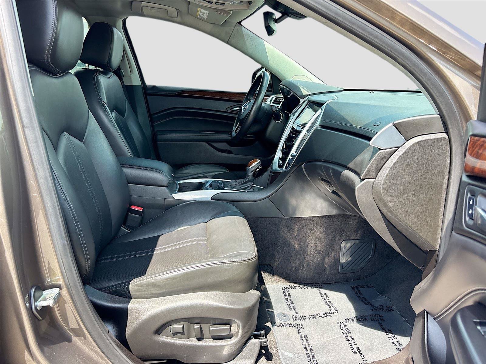 Used 2016 Cadillac SRX Luxury w/ Driver Awareness Package FWD image 30