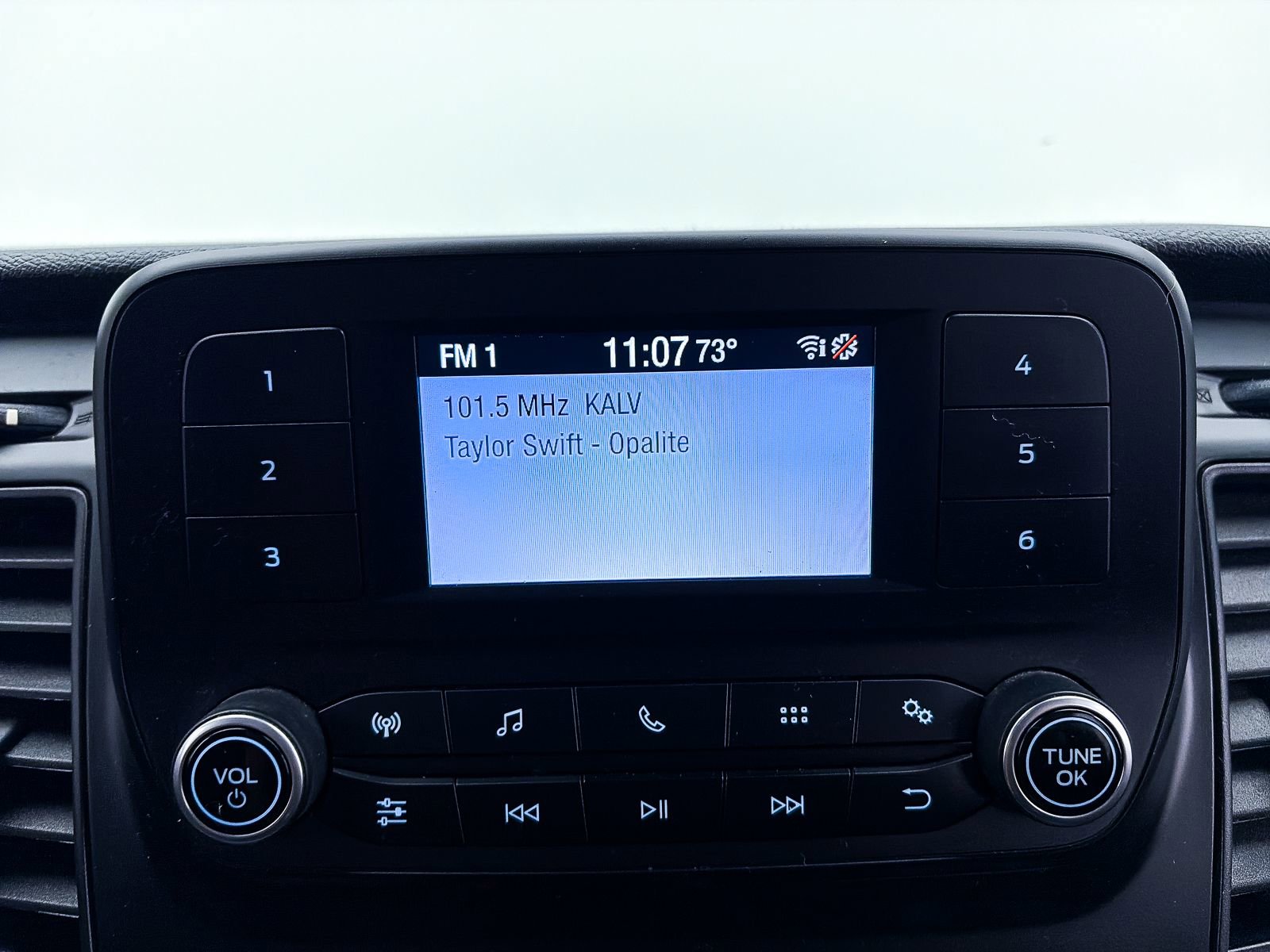 Used 2020 Ford Transit 350 XL image 19