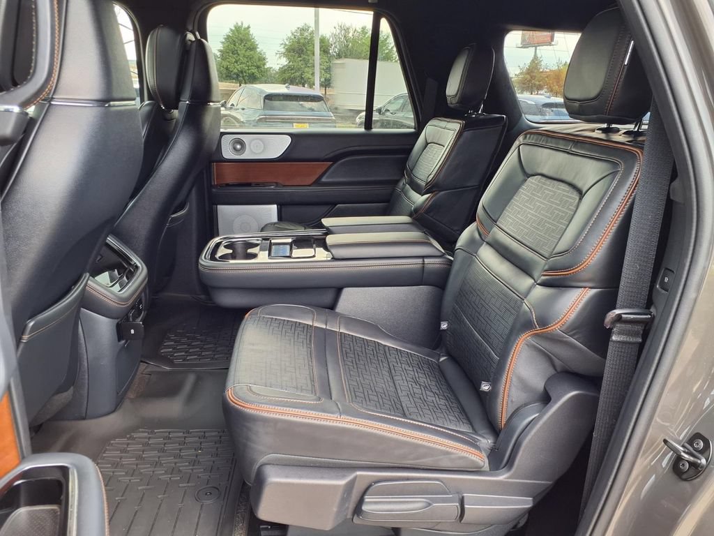 Certified 2024 Lincoln Navigator L Black Label AWD/4WD image 25