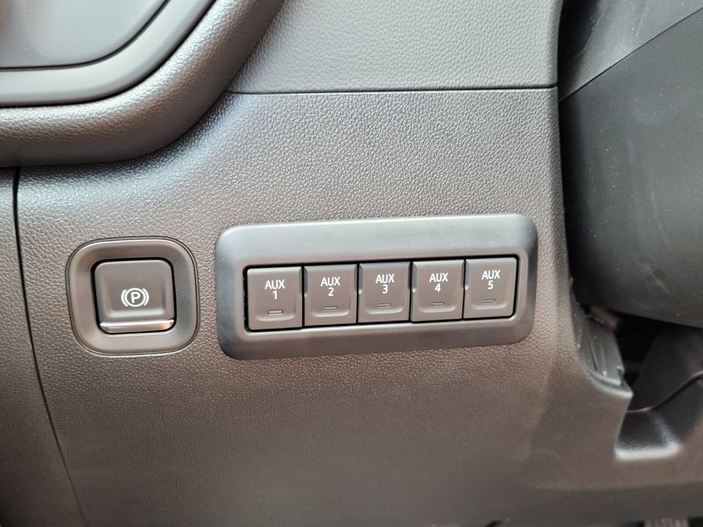 New 2025 Chevrolet Silverado 3500 W/T w/ WT Convenience Package AWD/4WD image 19