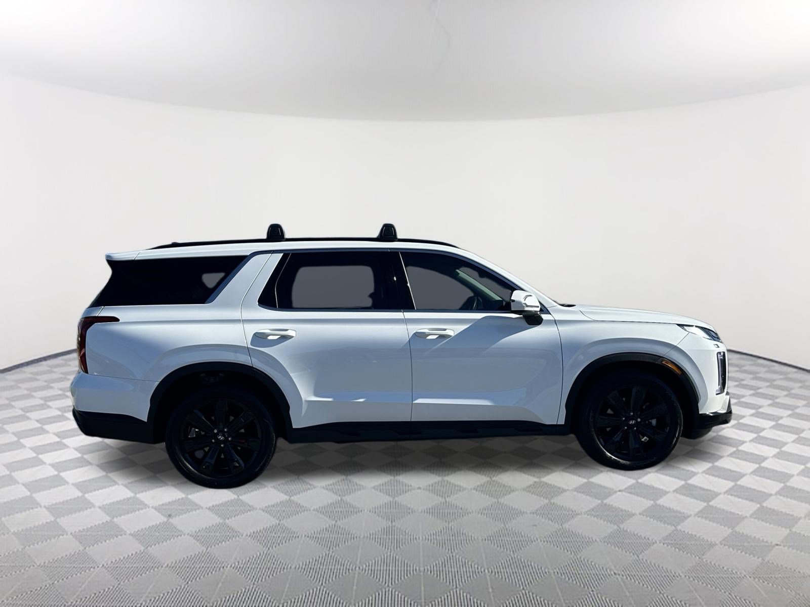 Used 2025 Hyundai Palisade XRT FWD image 4